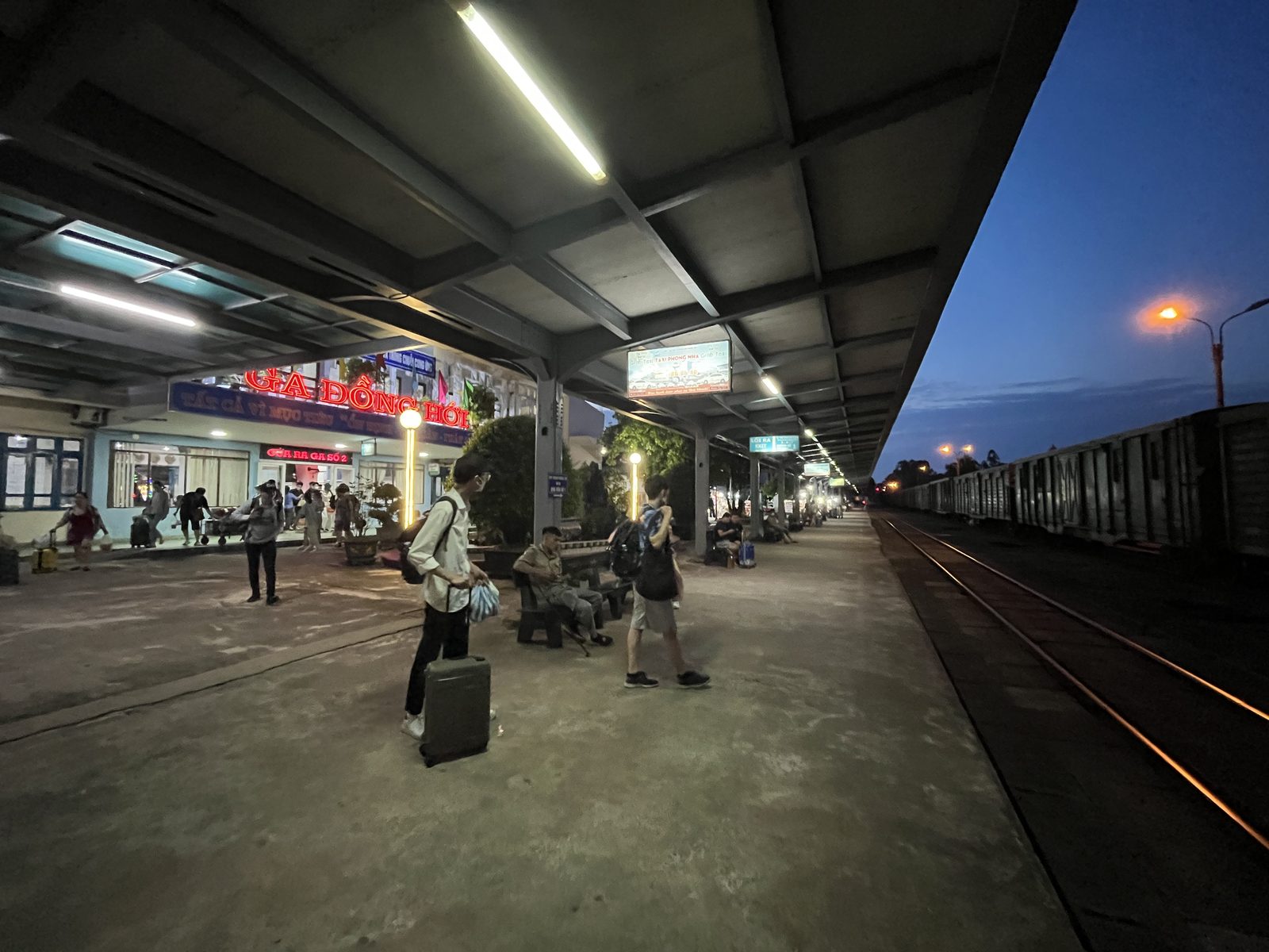 Ga Đồng Hới trên trục đường sắt Bắc Nam
