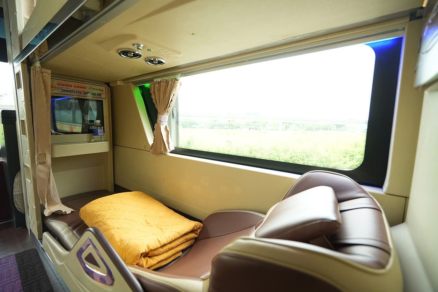 Không gian giường dòng Luxury của Xe Hưng Long